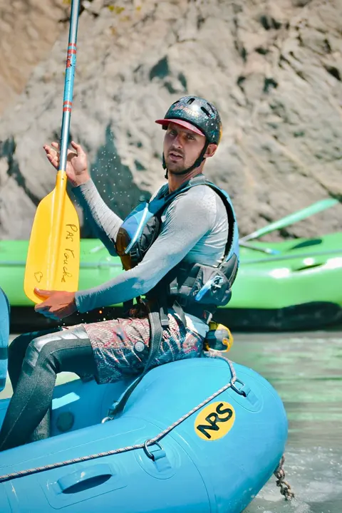 Max, guide de rivière